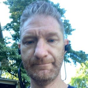 Meet your Posher, Jonathan